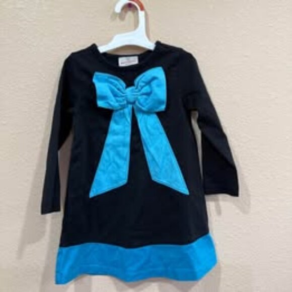 Hanna Andersson Other - Hanna Andersson size 90 bow dress